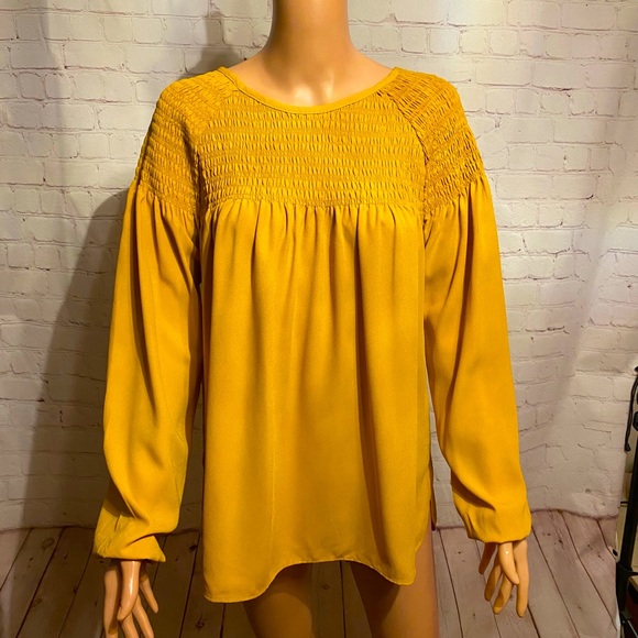 Nordstrom Tops - Philosophy nordstrom nwt marigold mustard yellow flowy top size medium